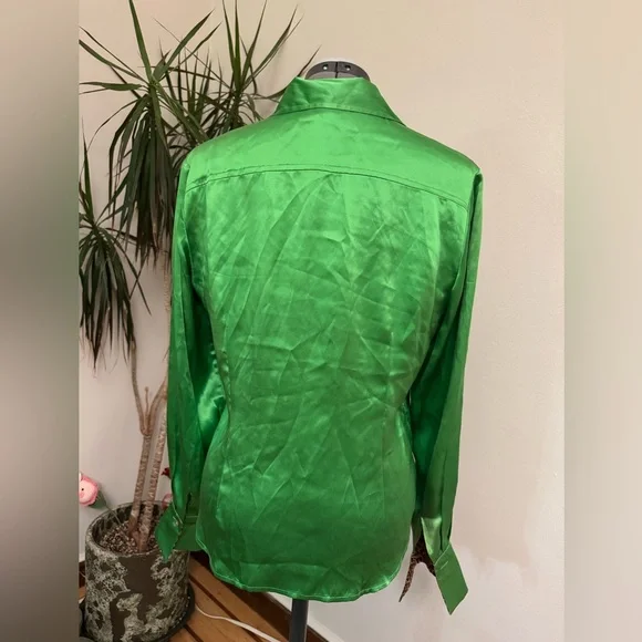 Robbie Bee Vintage 100% Silk Green Shirt with Leopard accents - Picture 2 of 8